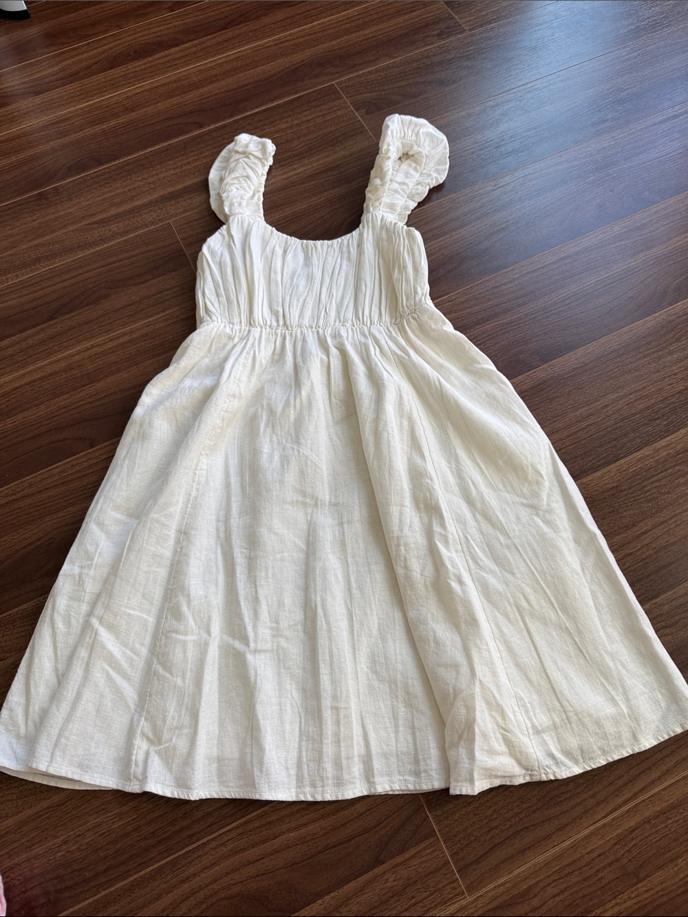 Abercrombie Dress with pockets. Ruffle.